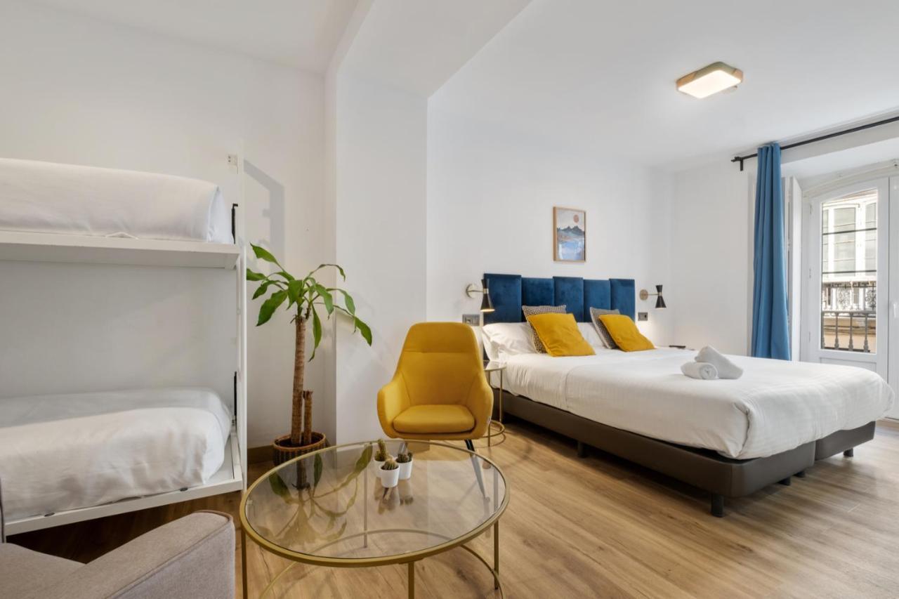 Malaga City Suites Εξωτερικό φωτογραφία