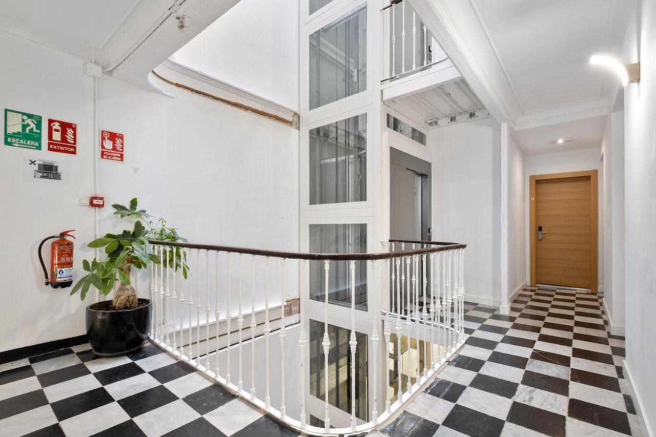 Malaga City Suites Εξωτερικό φωτογραφία
