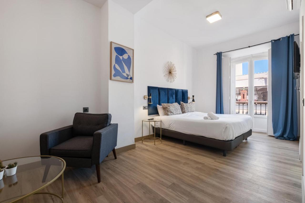 Malaga City Suites Εξωτερικό φωτογραφία